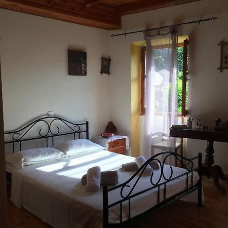 Country Traditional House In Corfu Village, Greece Sinarádes 外观 照片